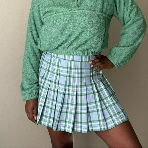 Aerie Class Act Blue & Green Pleated Plaid Mini Skirt SzM Schoolgirl Preppy NWT - Picture 2 of 6